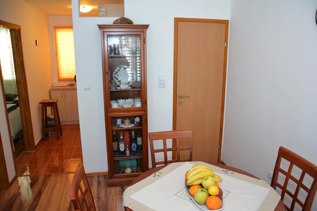 Apartment Biser Kotor
