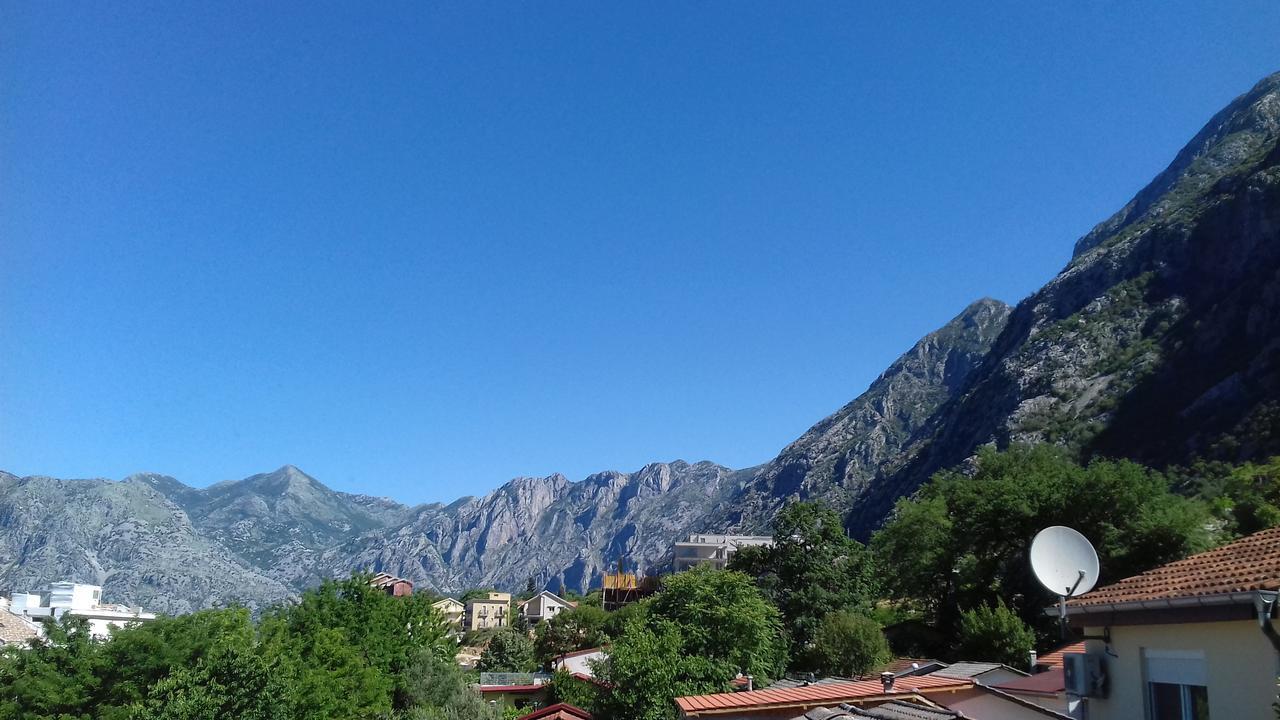 Biser * Kotor