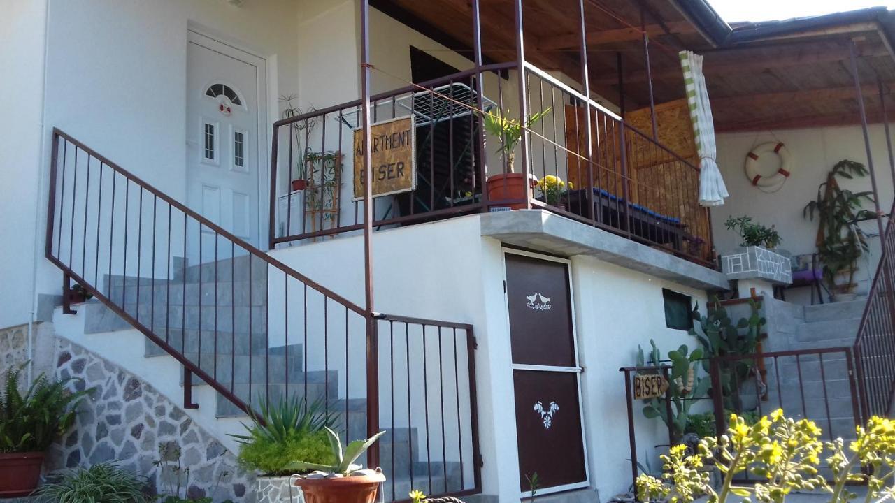Apartment Biser *